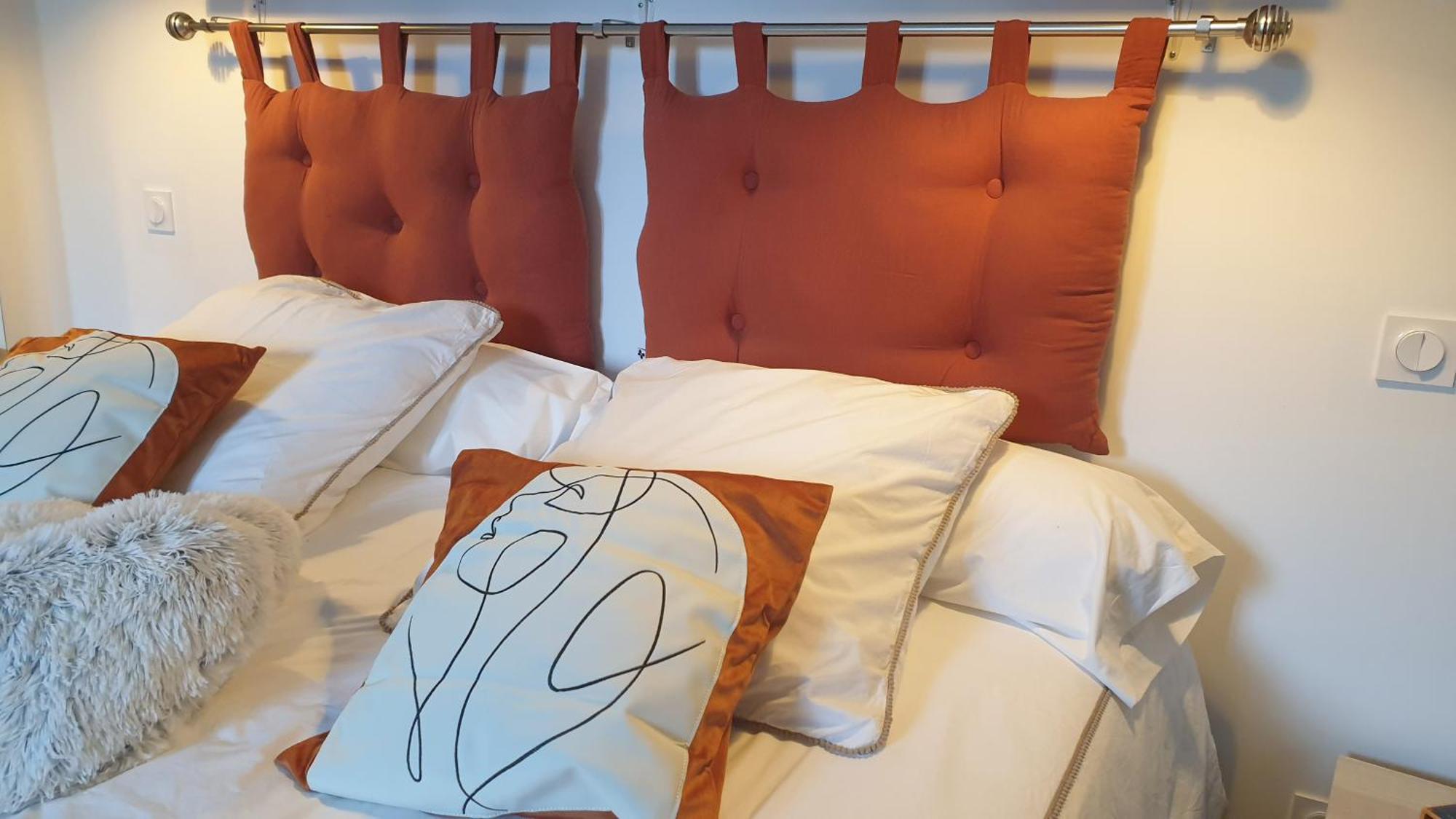 Love Room- Spa- Escale Amoureuse Puygaillard-de-Quercy エクステリア 写真