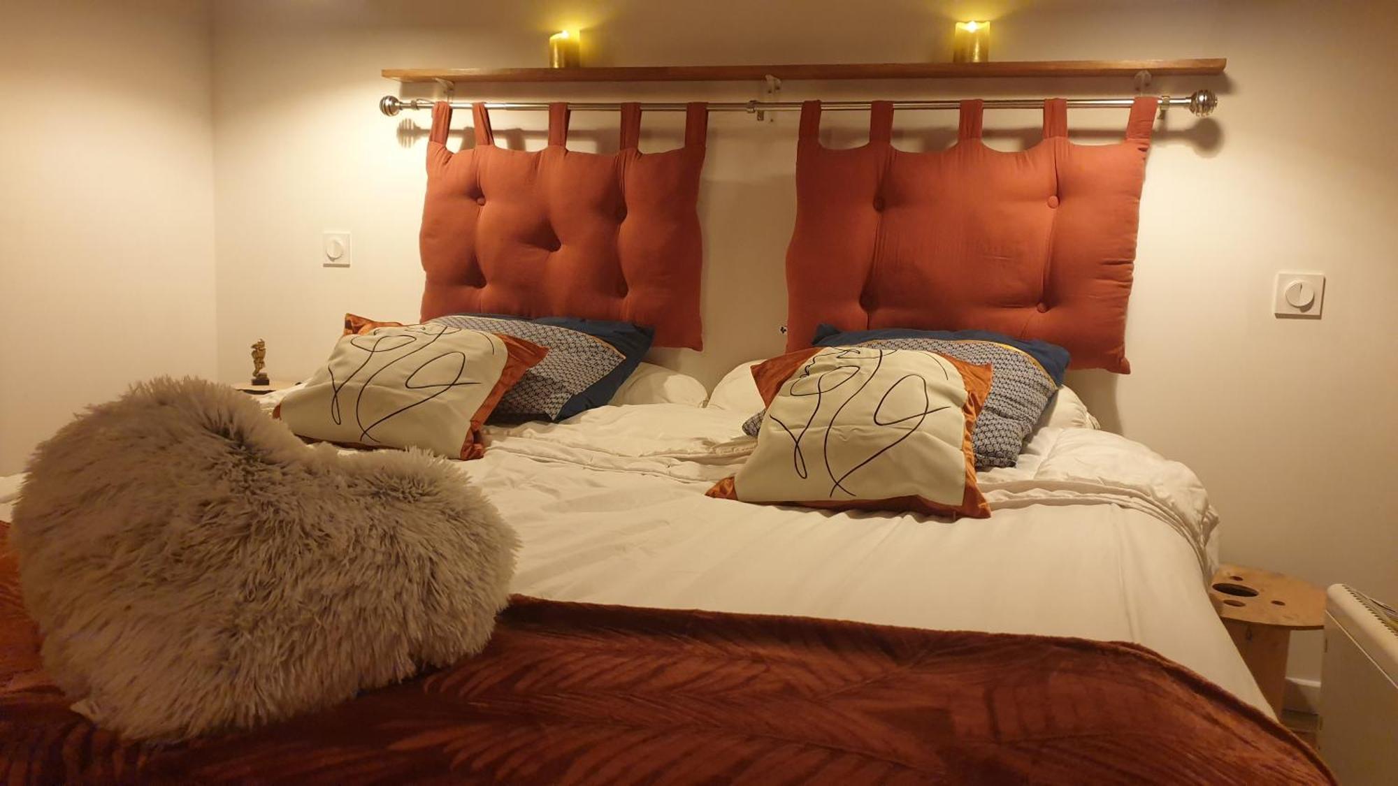 Love Room- Spa- Escale Amoureuse Puygaillard-de-Quercy エクステリア 写真