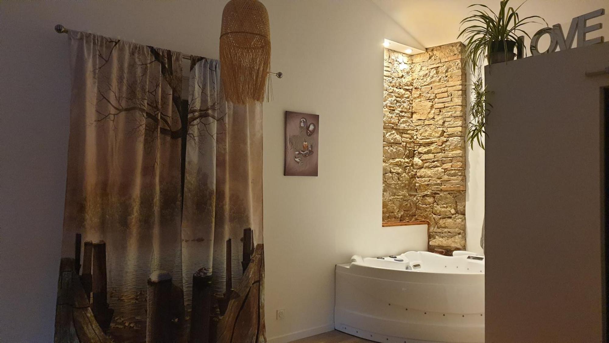 Love Room- Spa- Escale Amoureuse Puygaillard-de-Quercy エクステリア 写真